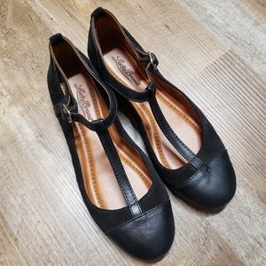 Lucky Brand Black Strap Flats W/ Silver Detailing